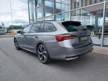 Škoda Octavia Combi Sportline TDI DSG in Graphit-Grau Metallic