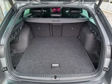 Škoda Octavia Combi Sportline TDI DSG in Graphit-Grau Metallic