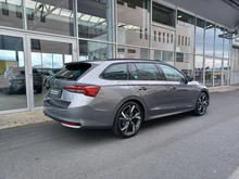 Škoda Octavia Combi Sportline TDI DSG in Graphit-Grau Metallic