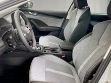 Škoda Octavia Combi Selection TDI DSG in Stahl-Grau