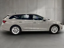 Škoda Octavia Combi Selection TDI DSG in Stahl-Grau