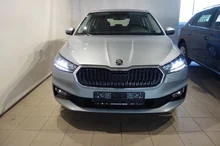 Thumbnail-Foto von Fahrzeug