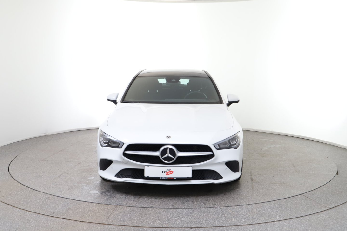 Mercedes CLA 180 d Shooting Brake | Bild 2 von 31