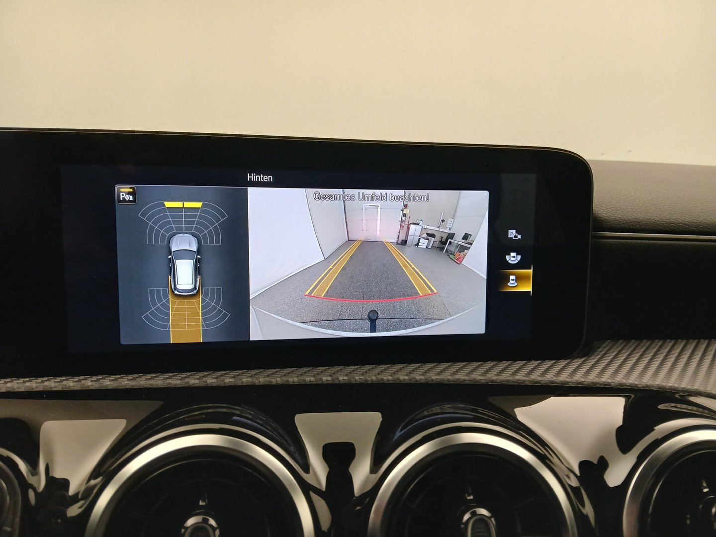 Mercedes CLA 180 d Shooting Brake | Bild 24 von 31