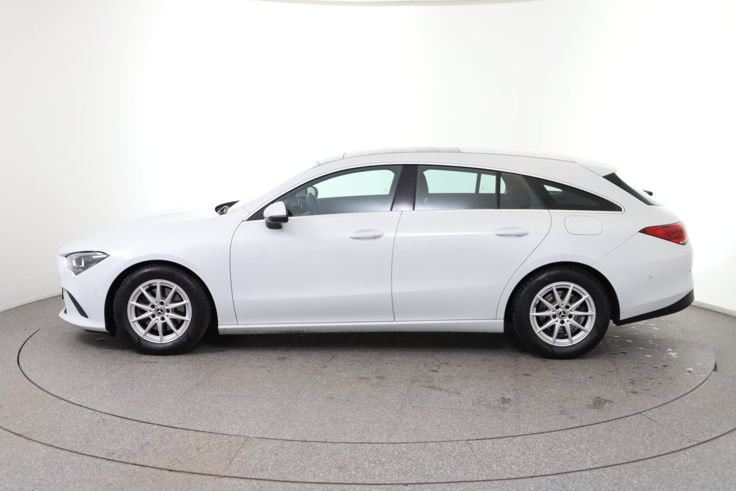 Mercedes CLA 180 d Shooting Brake | Bild 8 von 31