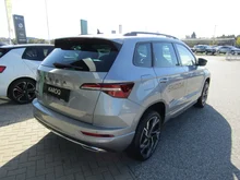 Škoda Karoq Sportline TSI DSG ACT in Smokey Diamond-Silber Metallic