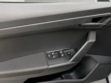 SEAT Arona Reference Edition 1.0 TSI in Oniric-Grau