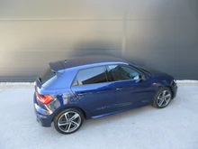 Audi A1 Sportback 25 TFSI S line in 2D Navarrablau Metallic