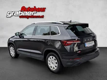 Škoda Karoq Style TDI DSG in Black-Magic Perleff.