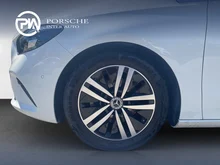 Mercedes B 180 d in weiss - normal