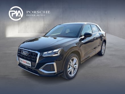 Audi Q2 35 TFSI admired