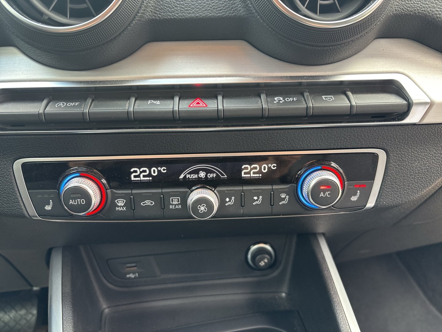 Audi Q2 35 TDI | Bild 13 von 22