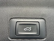 CUPRA Terramar 1.5 e-TSI 150 PS DSG in Fjord-Blau