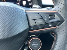 CUPRA Terramar 1.5 e-TSI 150 PS DSG in Fjord-Blau