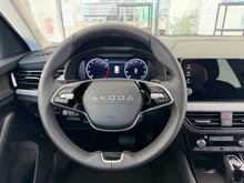 Škoda Kamiq Selection TSI DSG in Graphit-Grau Metallic