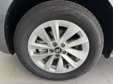 Škoda Kamiq Selection TSI DSG in Graphit-Grau Metallic