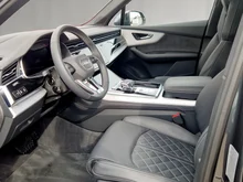 Audi Q7 60 TFSI e quattro 360 kW in daytonagrau perleffekt