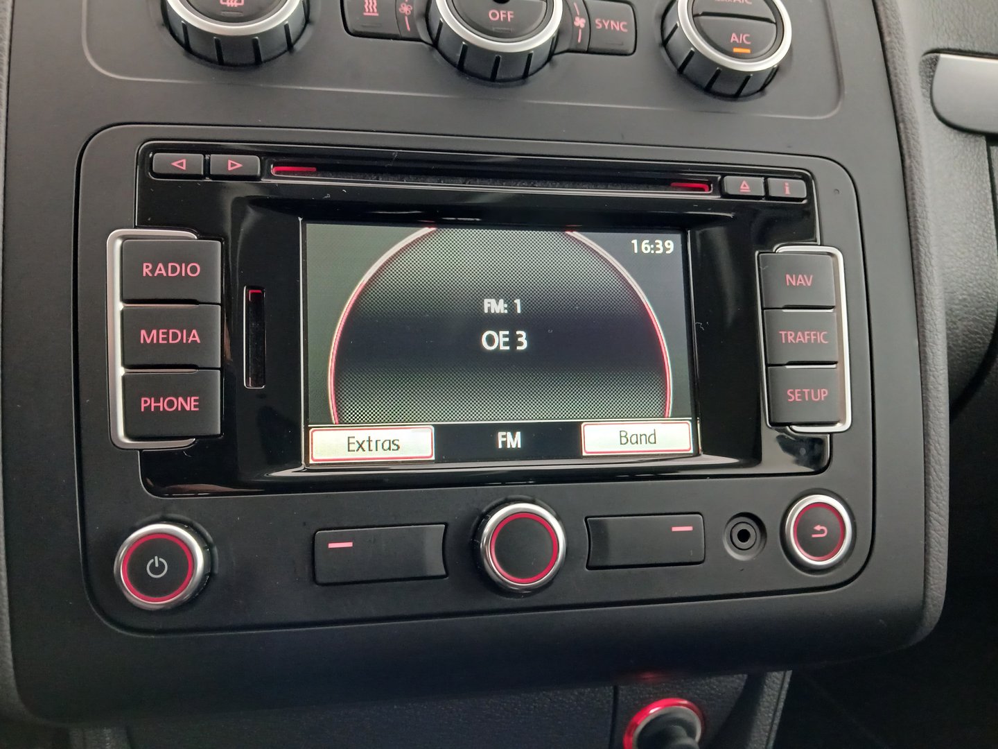 VW Touran Trendline BMT TDI | Bild 20 von 29