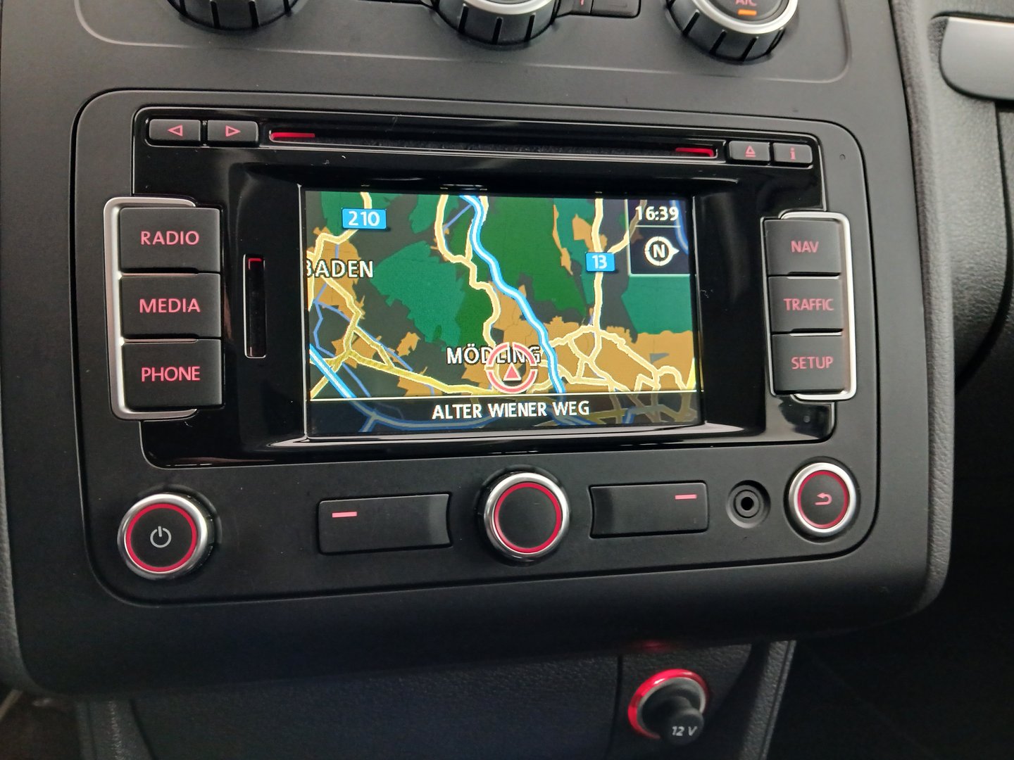 VW Touran Trendline BMT TDI | Bild 19 von 29