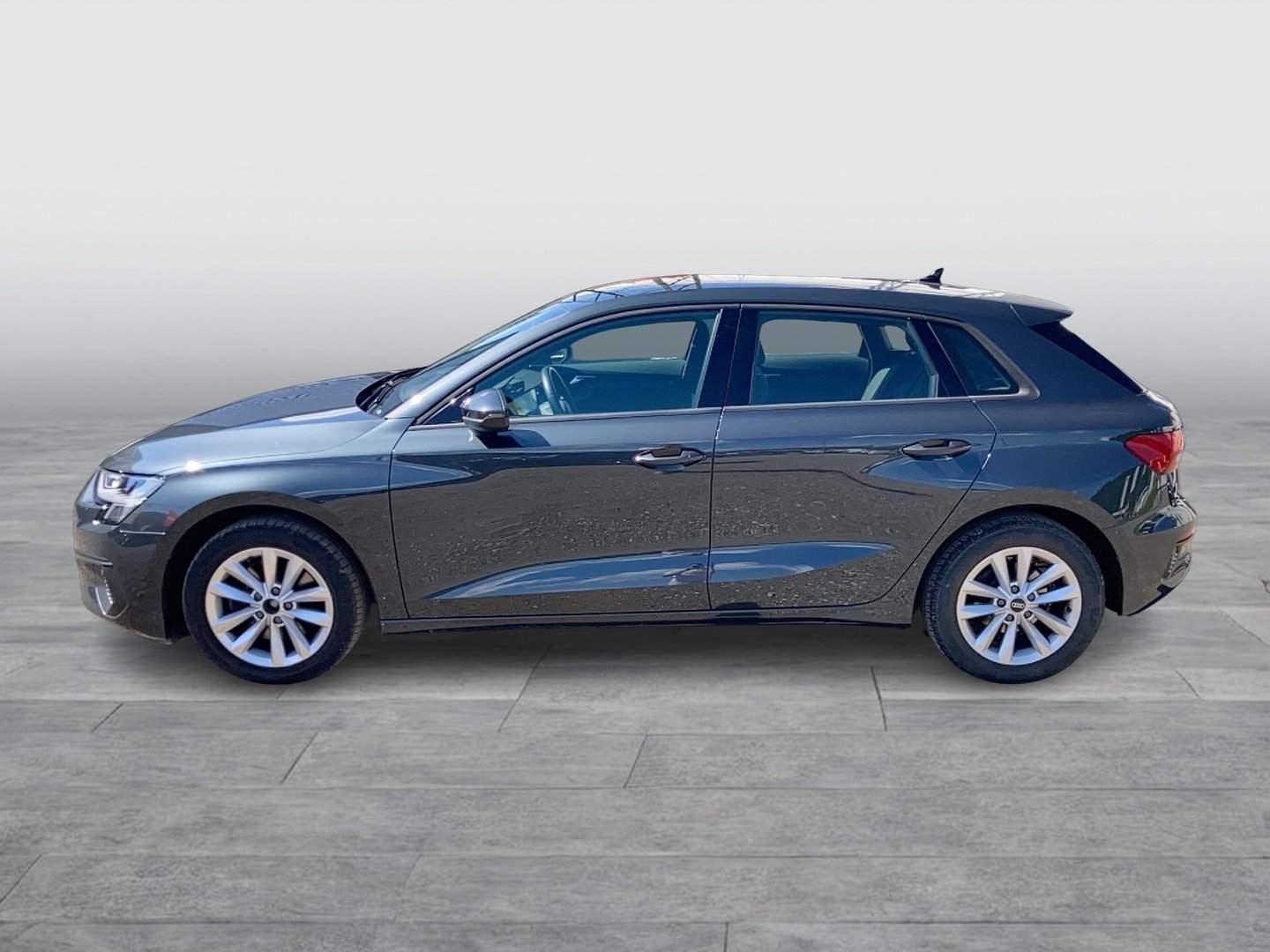 Audi A3 Sportback 30 TDI | Bild 2 von 24
