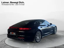 Porsche Panamera 4 E-Hybrid II in tiefschwarzmetallic