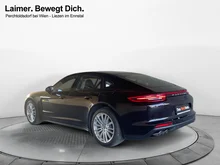 Porsche Panamera 4 E-Hybrid II in tiefschwarzmetallic