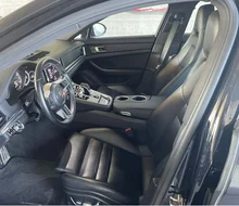 Porsche Panamera 4 E-Hybrid II in tiefschwarzmetallic