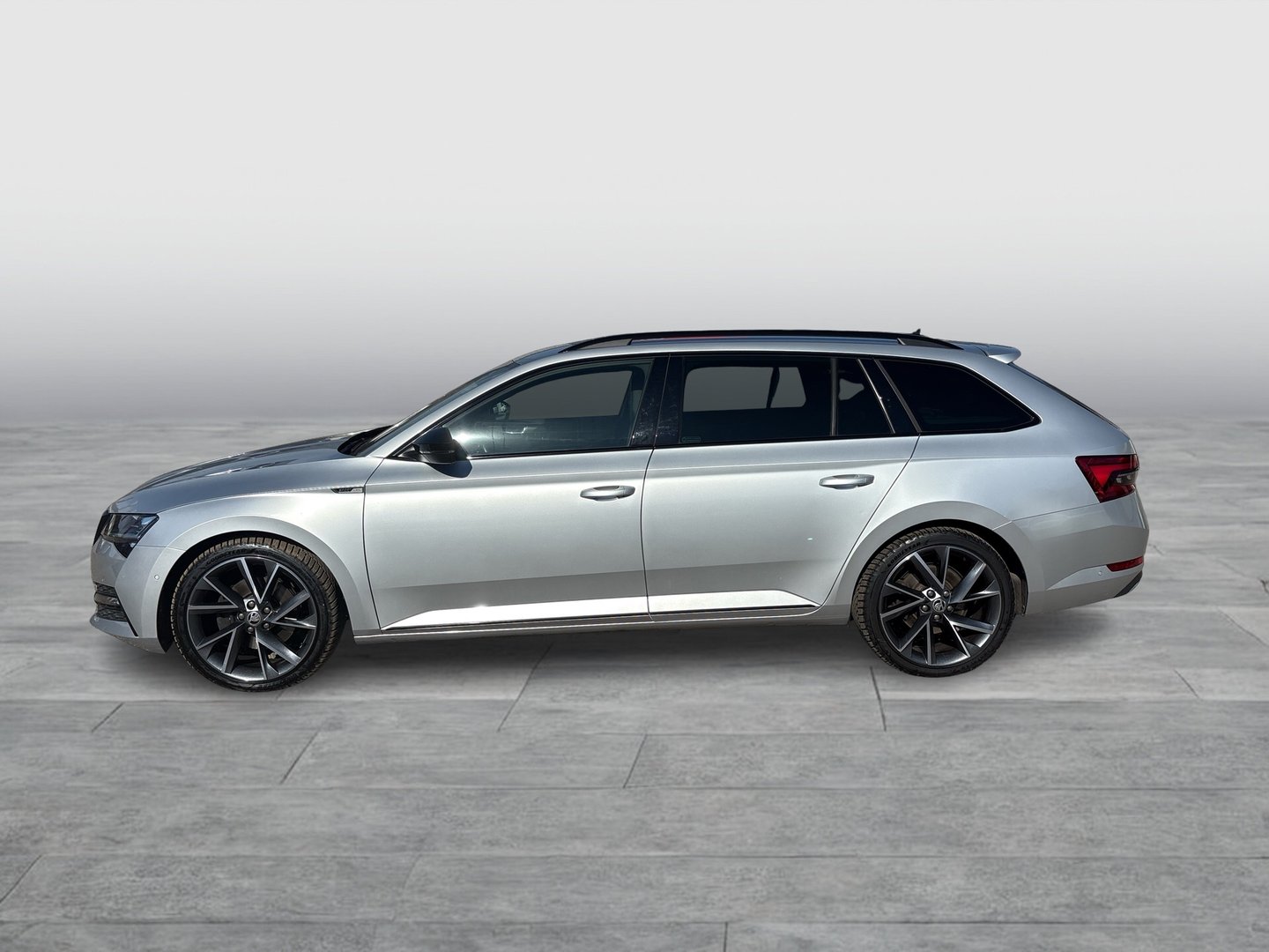 Škoda SUPERB Combi 4x4 SPORTLINE TDI DSG | Bild 2 von 23