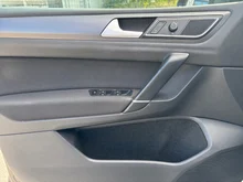 VW Golf Sportsvan Lounge BMT TSI in limestone grey met.