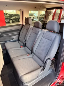 VW Caddy Business Plus Maxi eHybrid 110 kW in Sunsetred Metallic