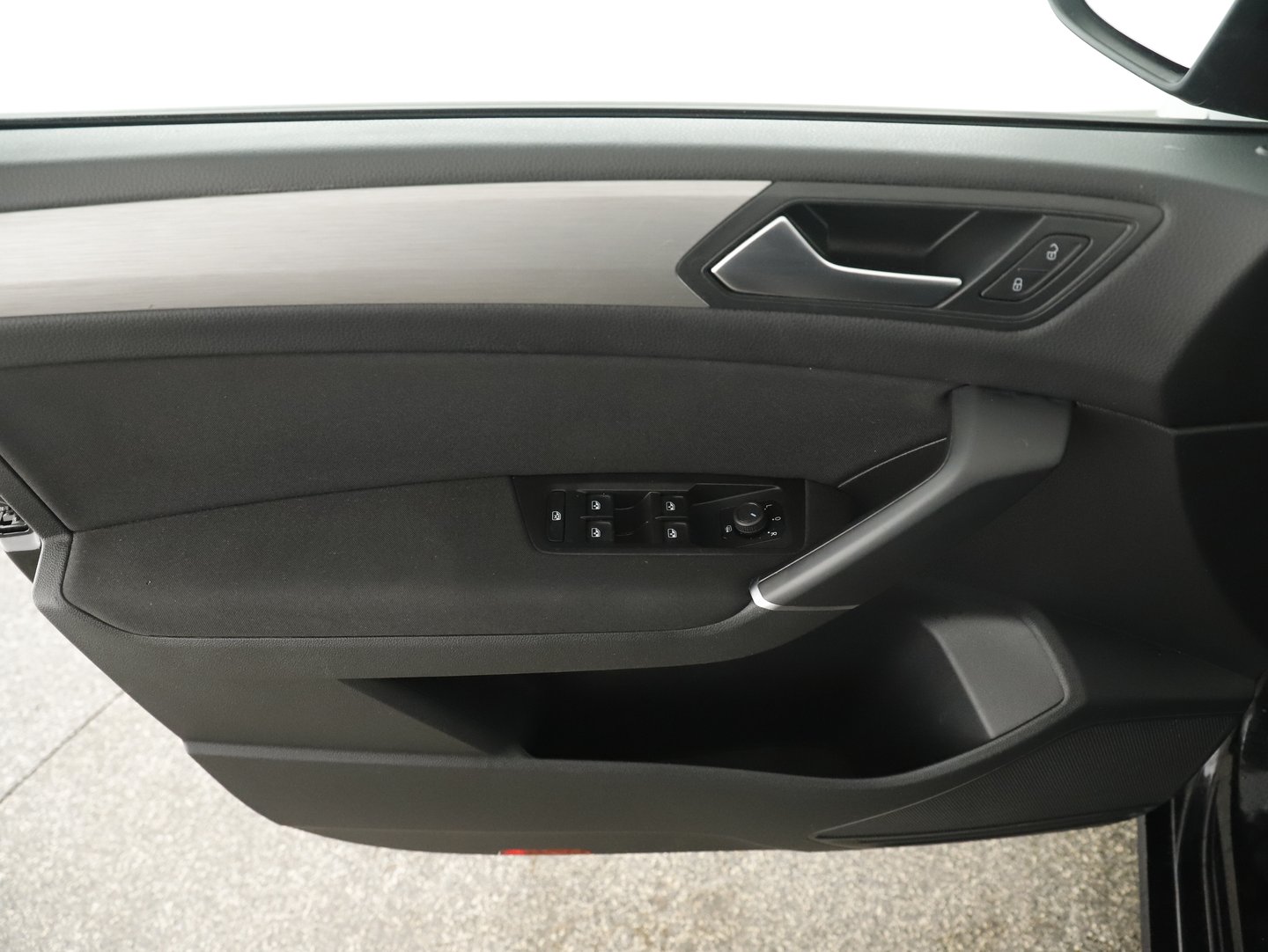VW Touran Comfortline TDI SCR DSG | Bild 4 von 14