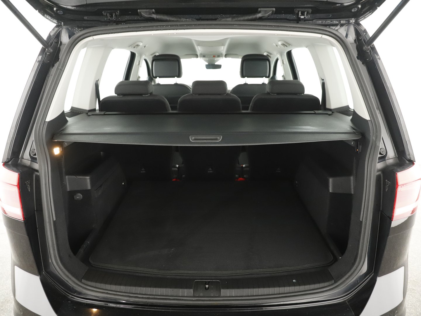 VW Touran Comfortline TDI SCR DSG | Bild 10 von 14
