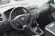 VW Tiguan Sport & Style TDI D-PF 4MOTION in deepblack perleffekt