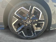 VW Golf Variant Sport mHeV DSG in Delfingrau Metallic