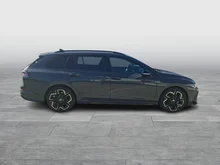 VW Golf Variant Sport mHeV DSG in Delfingrau Metallic