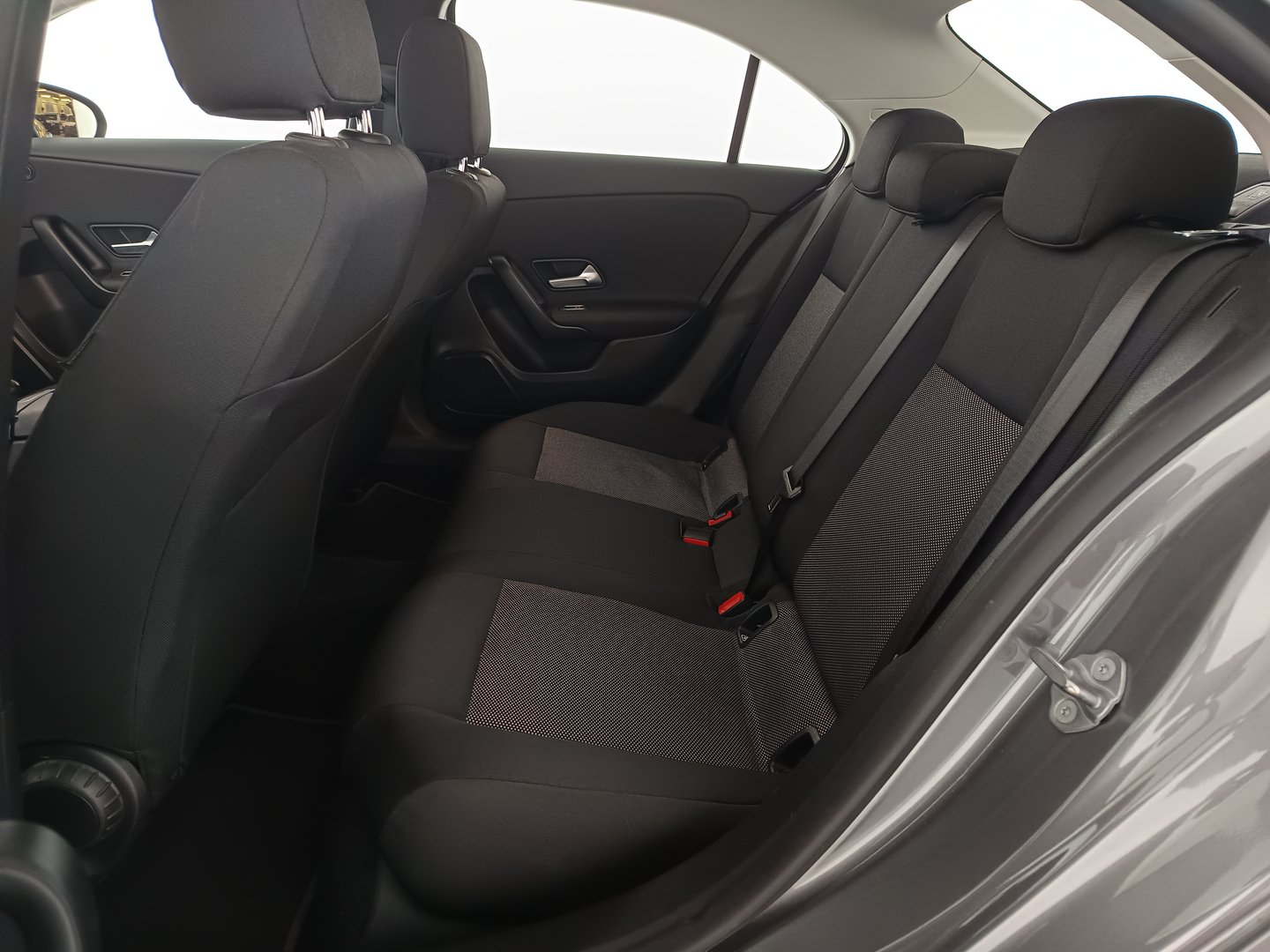 Mercedes A 180 d Limousine Aut. | Bild 32 von 35
