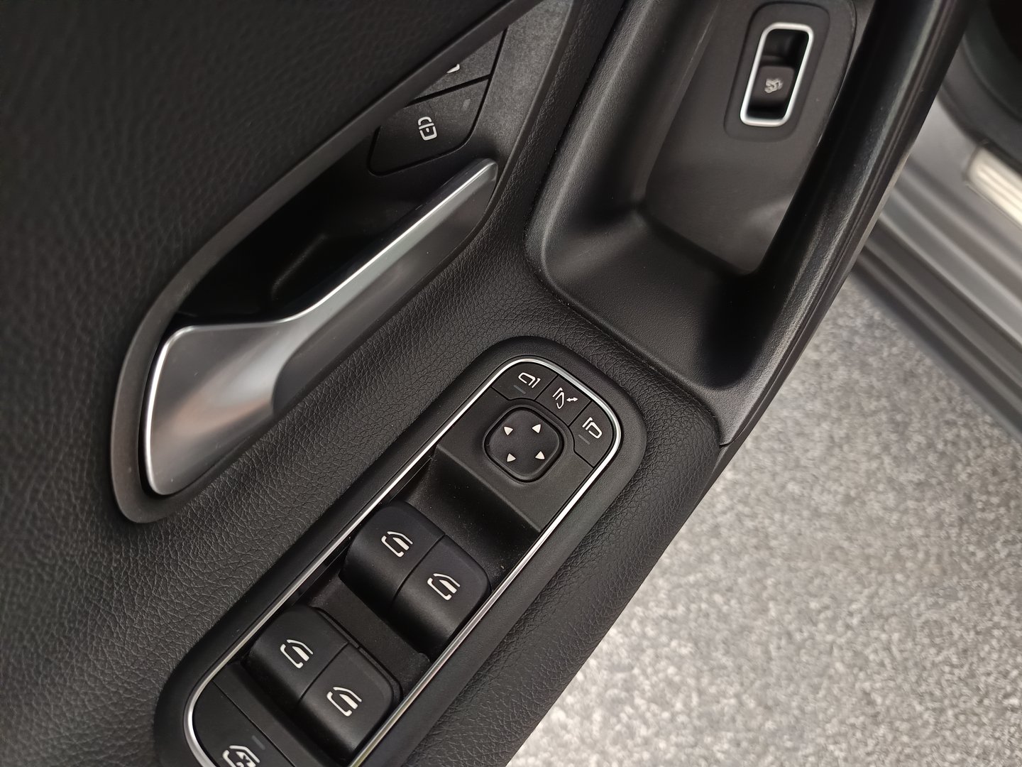 Mercedes A 180 d Limousine Aut. | Bild 11 von 35