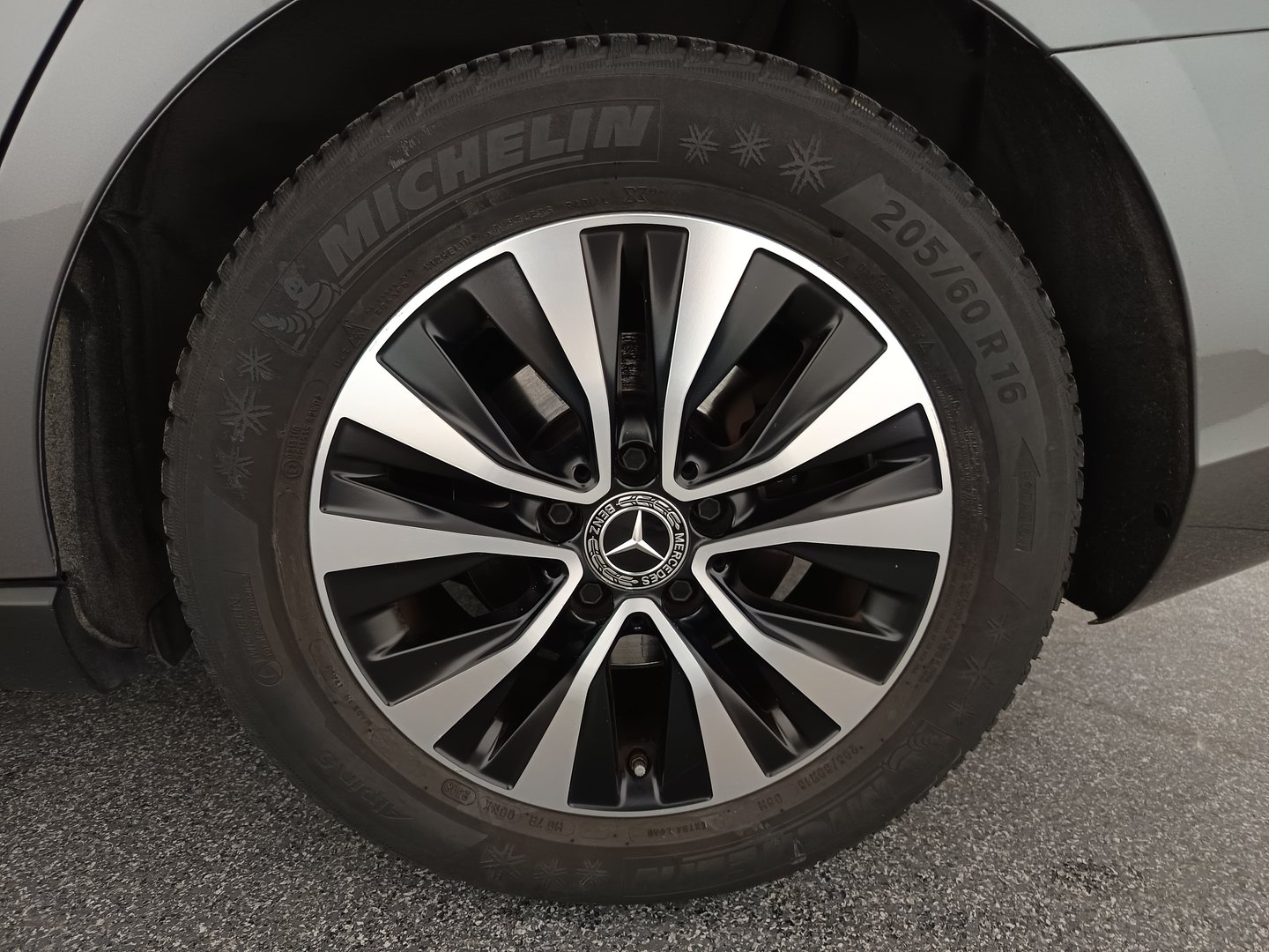 Mercedes A 180 d Limousine Aut. | Bild 9 von 35