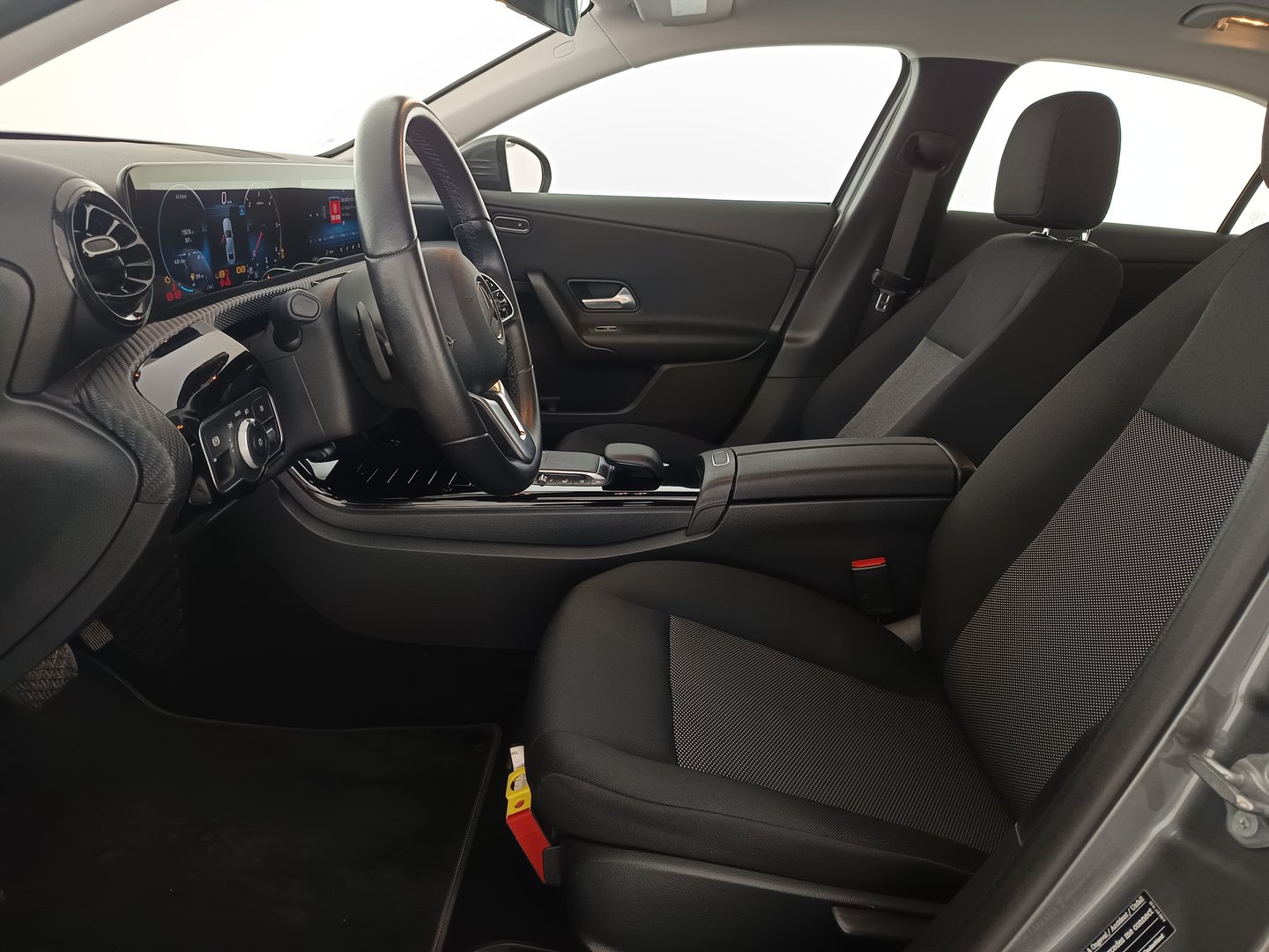 Mercedes A 180 d Limousine Aut. | Bild 14 von 35