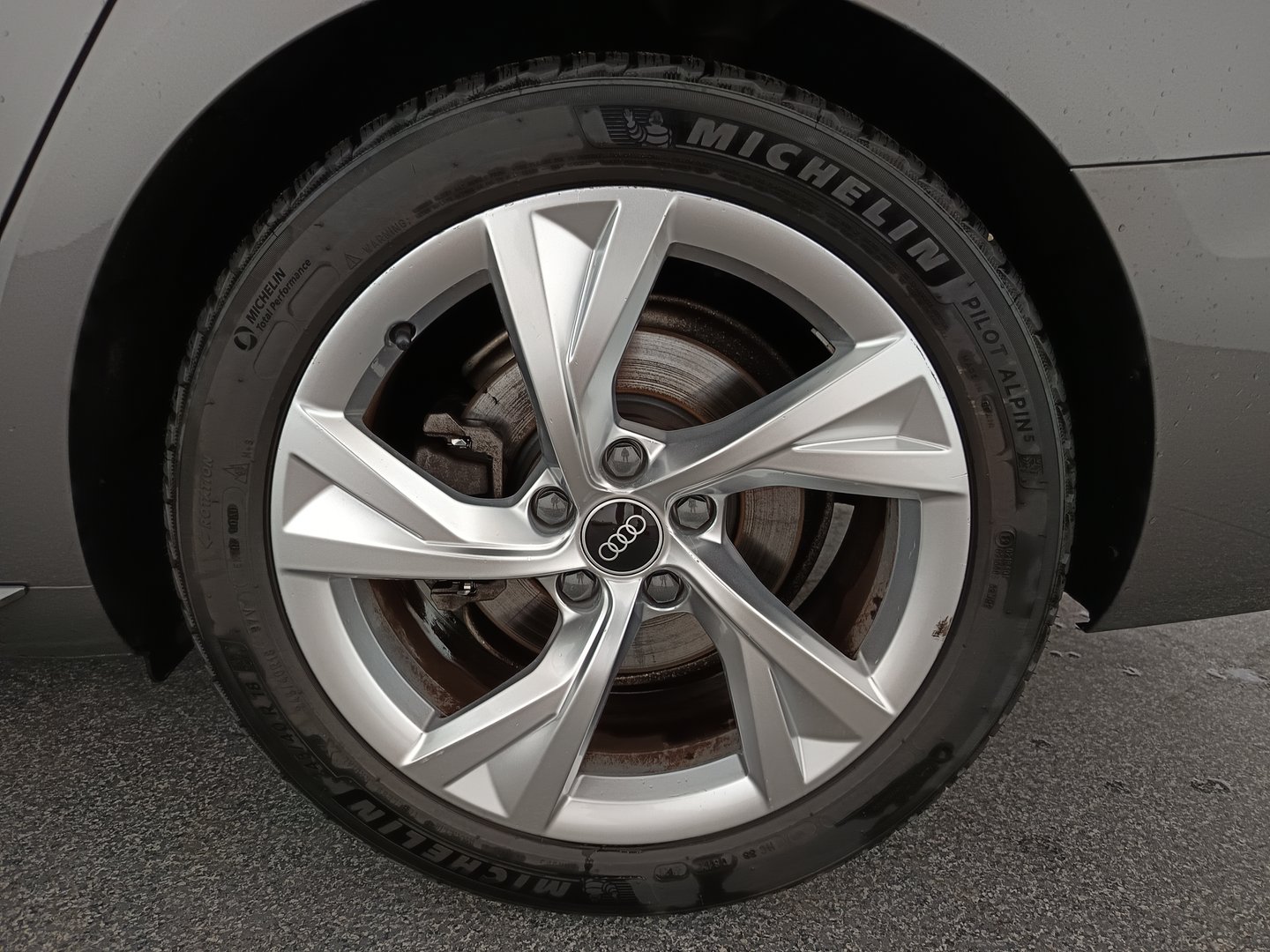 Audi A4 Limousine 30 TDI S line | Bild 9 von 32