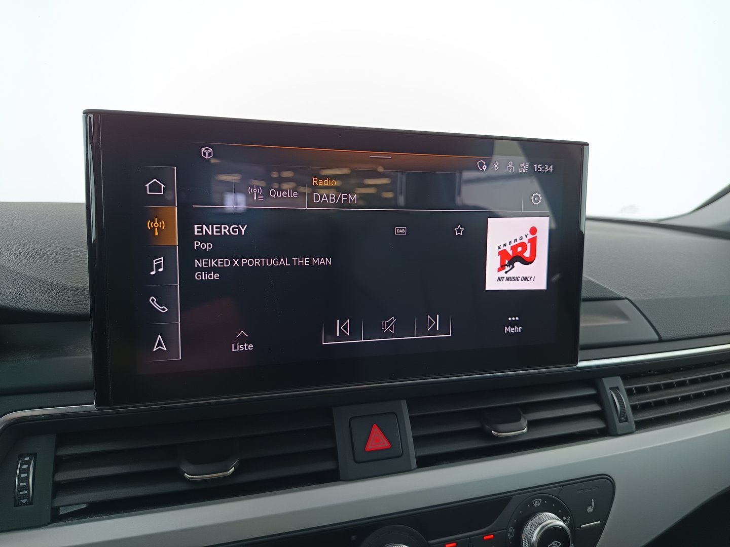Audi A4 Limousine 30 TDI S line | Bild 19 von 32
