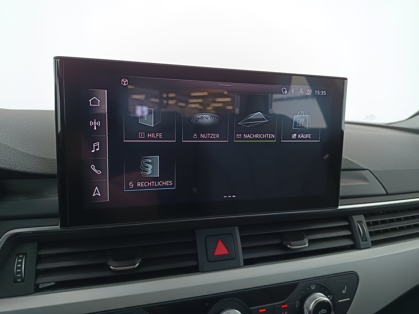 Audi A4 Limousine 30 TDI S line | Bild 22 von 32