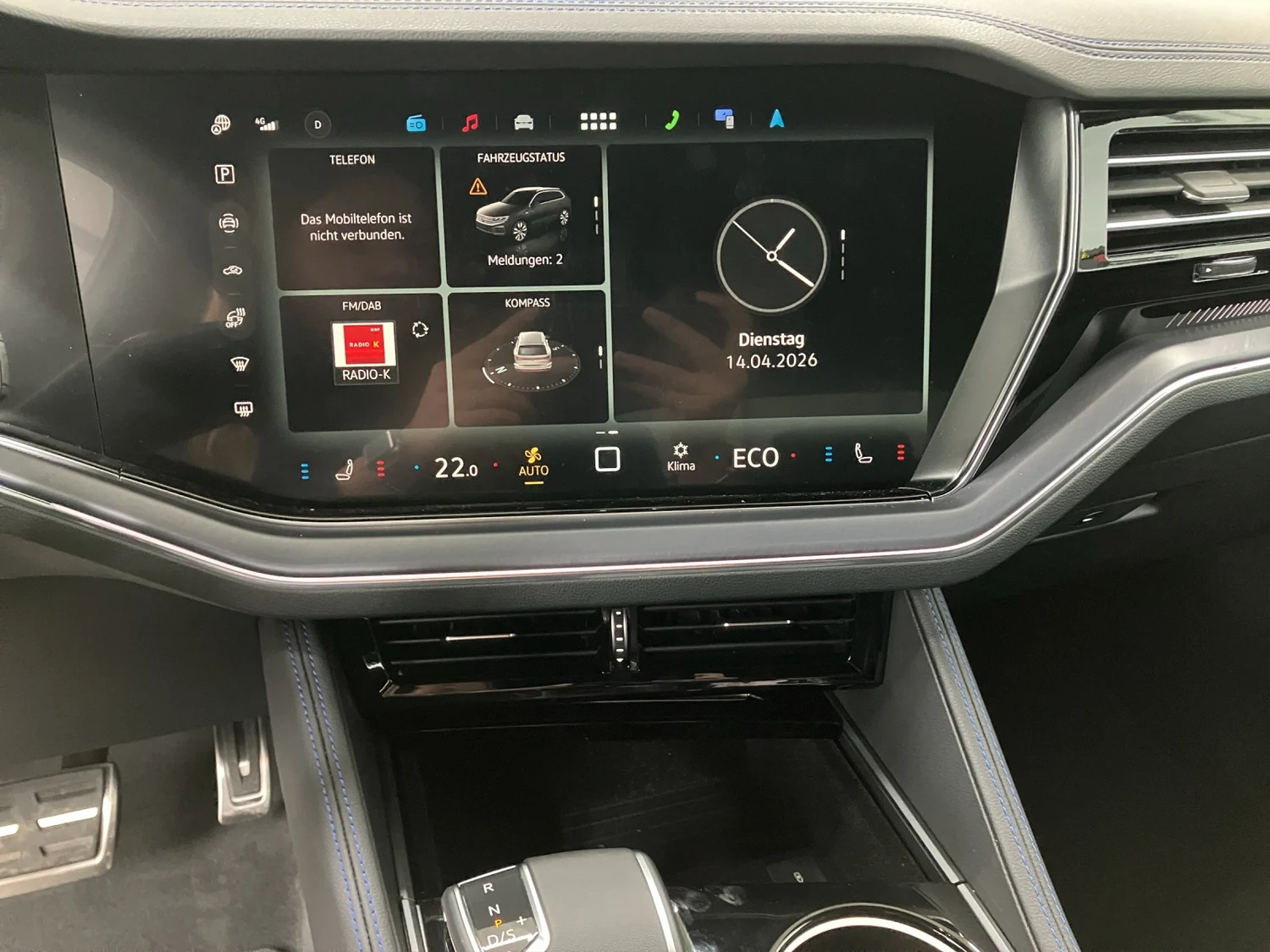 Bild eines VW Touareg R eHybrid TSI 4M. Final Edition