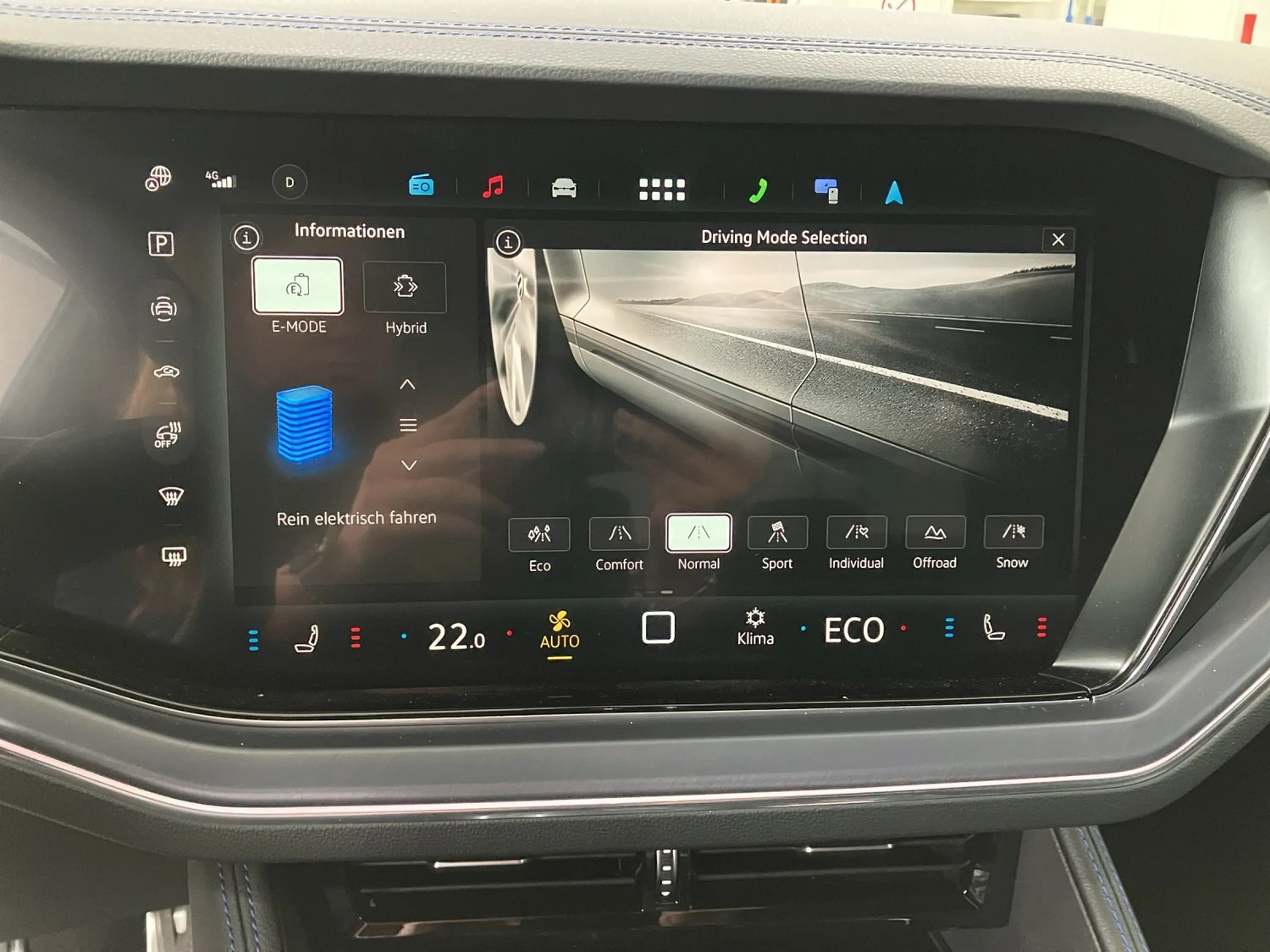 Bild eines VW Touareg R eHybrid TSI 4M. Final Edition