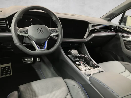 Bild eines VW Touareg R eHybrid TSI 4M. Final Edition