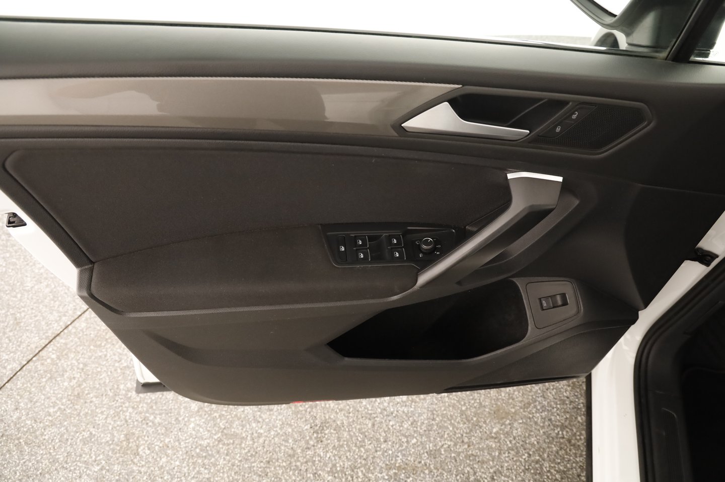 VW Tiguan Allspace Life TDI 4MOTION DSG | Bild 3 von 19