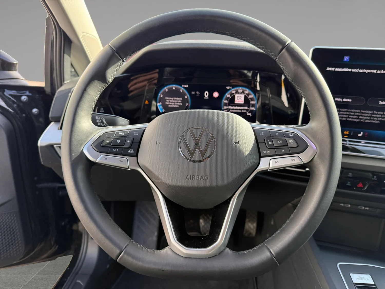 Bild eines Golf Variant Business mHeV TSI DSG
