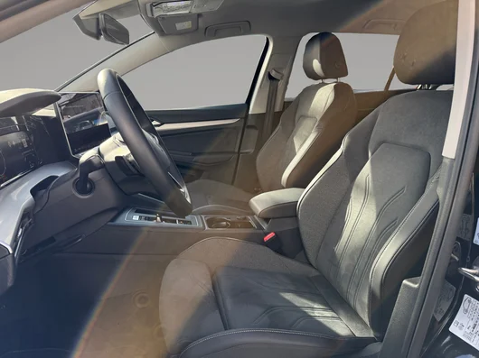 Bild eines Golf Variant Business mHeV TSI DSG