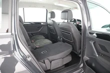 VW Touran Highline TSI DSG in Uranograu