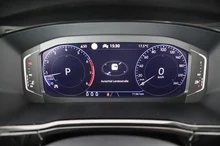 VW Touran Highline TSI DSG in Uranograu